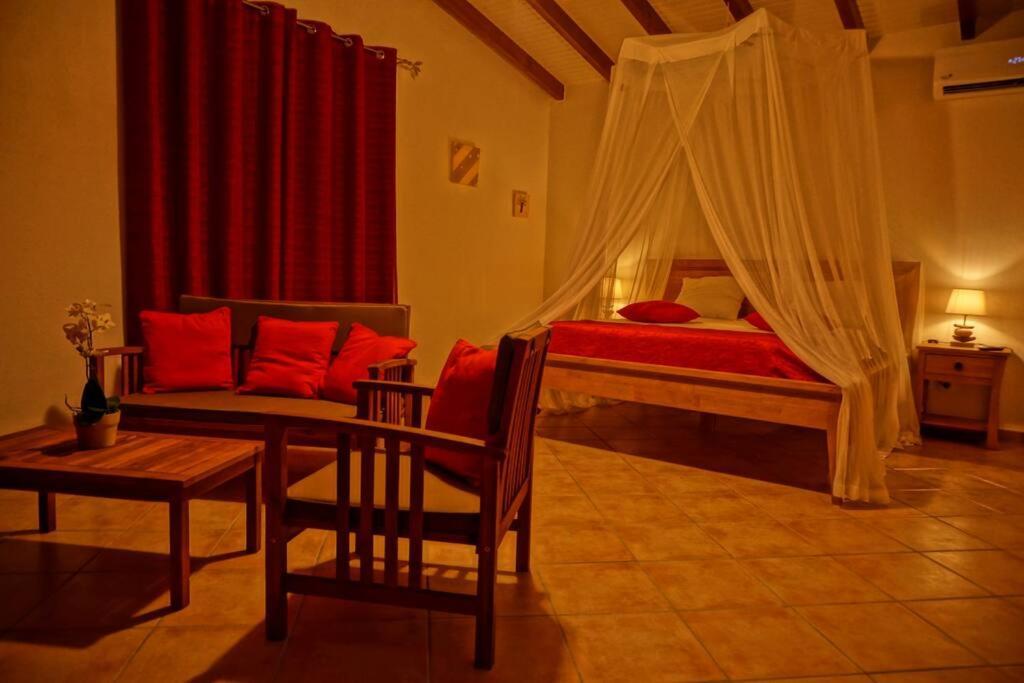 Ti Coin Relax Bungalow Vue Mer Piscine Privee サン・フランソワ エクステリア 写真